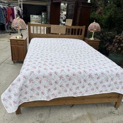Queen Size Bed 