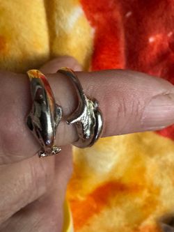 Silvertone, twin dolphin, wraparound ring