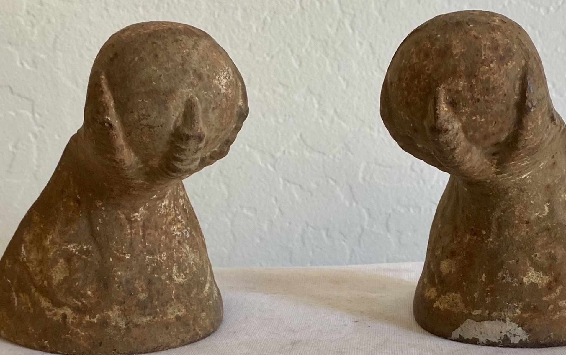 Vintage Cast Iron Ball and Claw Foot Bookends Decor (2)