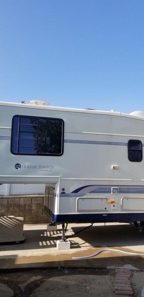 1994 Holiday Rambler 32WBXS