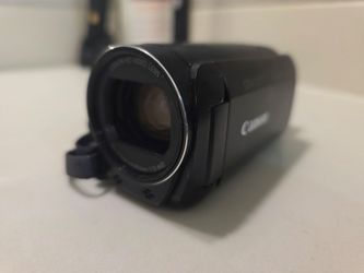 Cannon Vixia HF R800 $275