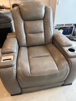 Power recliner