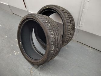 2 tires 265/35/21 Goodyear all season