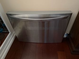 LG French door refrigerator LFXS29766S/01 PART/PARTS OUT---BOTTOM FREEZER DOOR