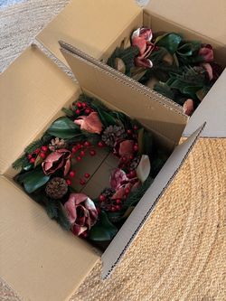 Briful-24” New Magnolia Floral Wreath (3) Available