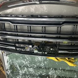 2021 to 2024 gmc Yukon at4 grill assembly OEM