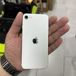 iPhone SE 128GB Unlocked $179 Cash Or Card!!