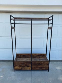 LIKE NEW - Closet Hanging Organizer Coat Rack