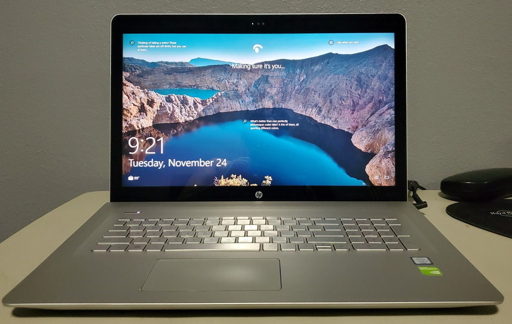 Hp Envy 17.3 intel core I7 7th Gen 7500u (2.7Ghz)