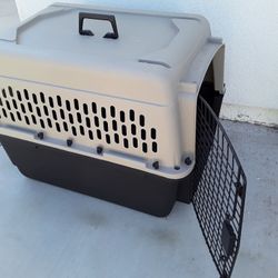 Pets Kennel Medium Size 