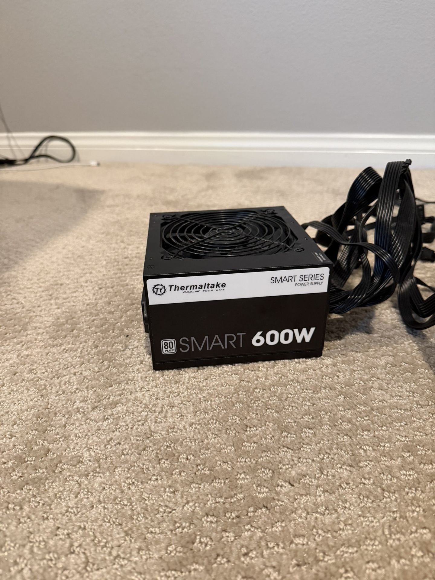 Thermaltake Smart Series 600W 80 PLUS Power Supply