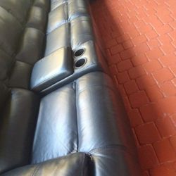 SECTIONAL GENUINE LEATHER RECLINER ELECTRIC ⚡ BLACK COLOR.. DELIVERY SERVICE AVAILABLE 🚚💥🚚