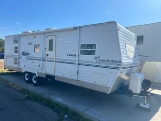 2004 Coachmen Travel Trailer 30ft