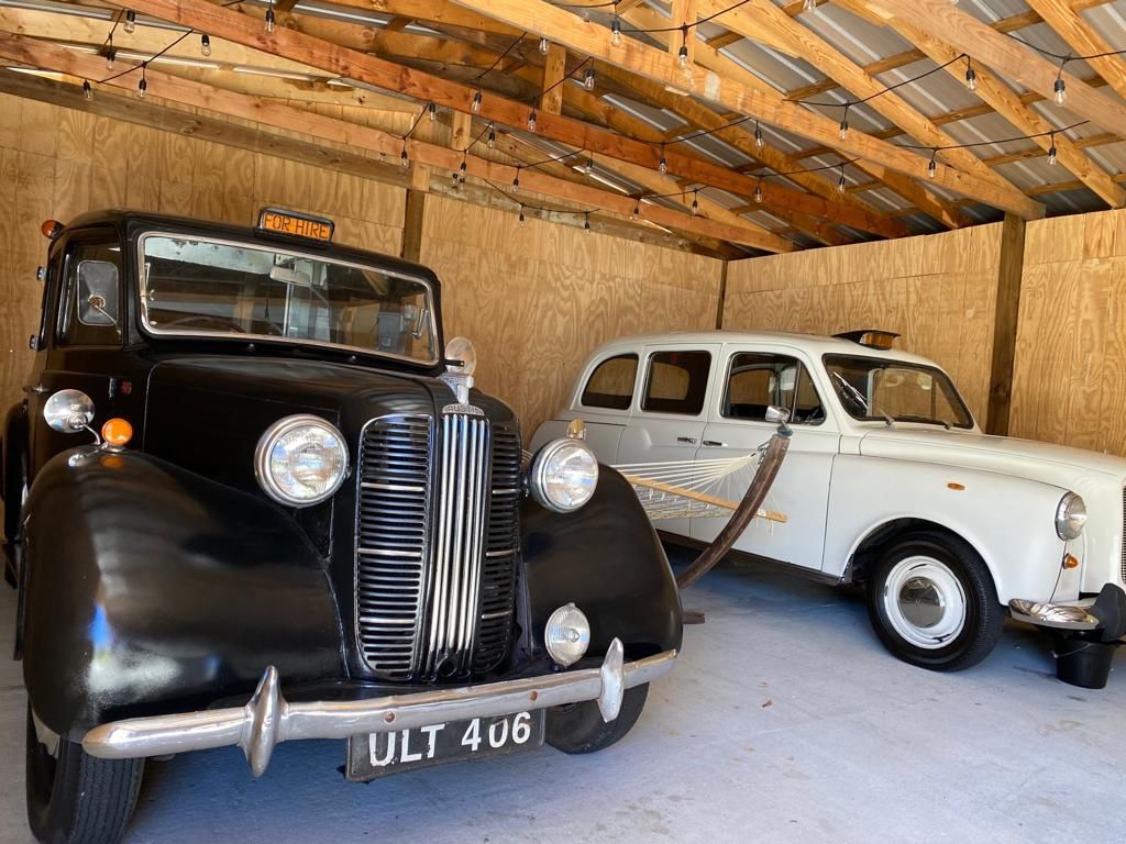 1954 FX3 Black And 1967 FX4 White