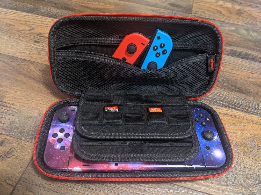 Nintendo Switch + 2 Games + 256GB Expansion + 4 Controllers + Dock 