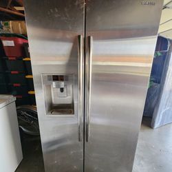Samsung double door refrigerator