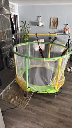 Kids trampoline