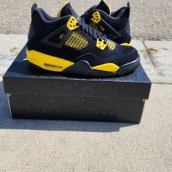 Jordan 4