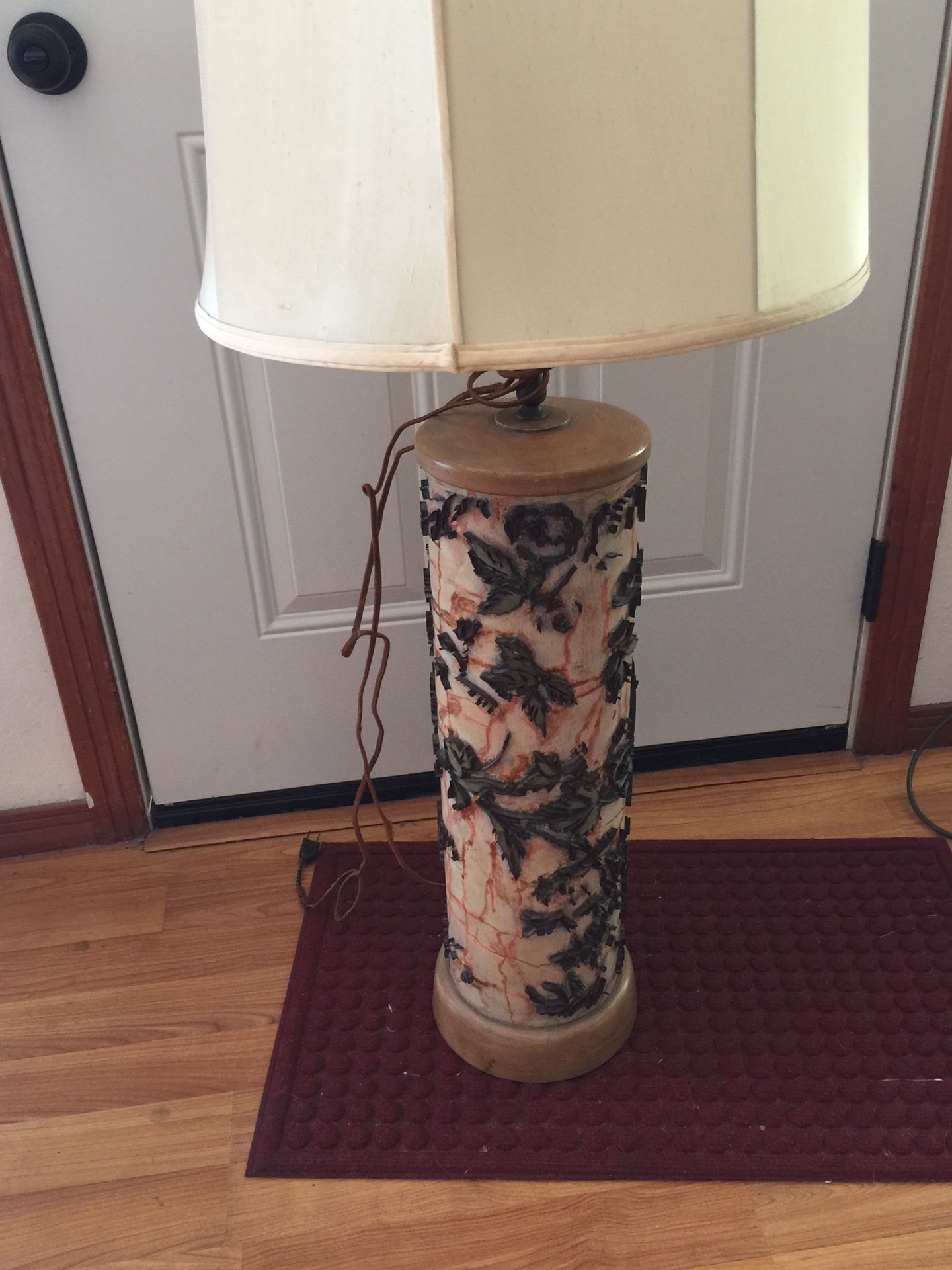 Vintage gorgeous tall table lamp. Have two!