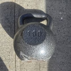 100lb  pound Kettlebell 