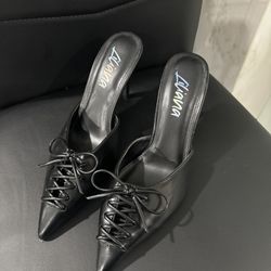 Black Pointed Toe High Heels 