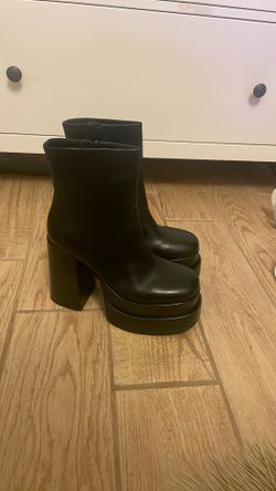Steve Madden Boot