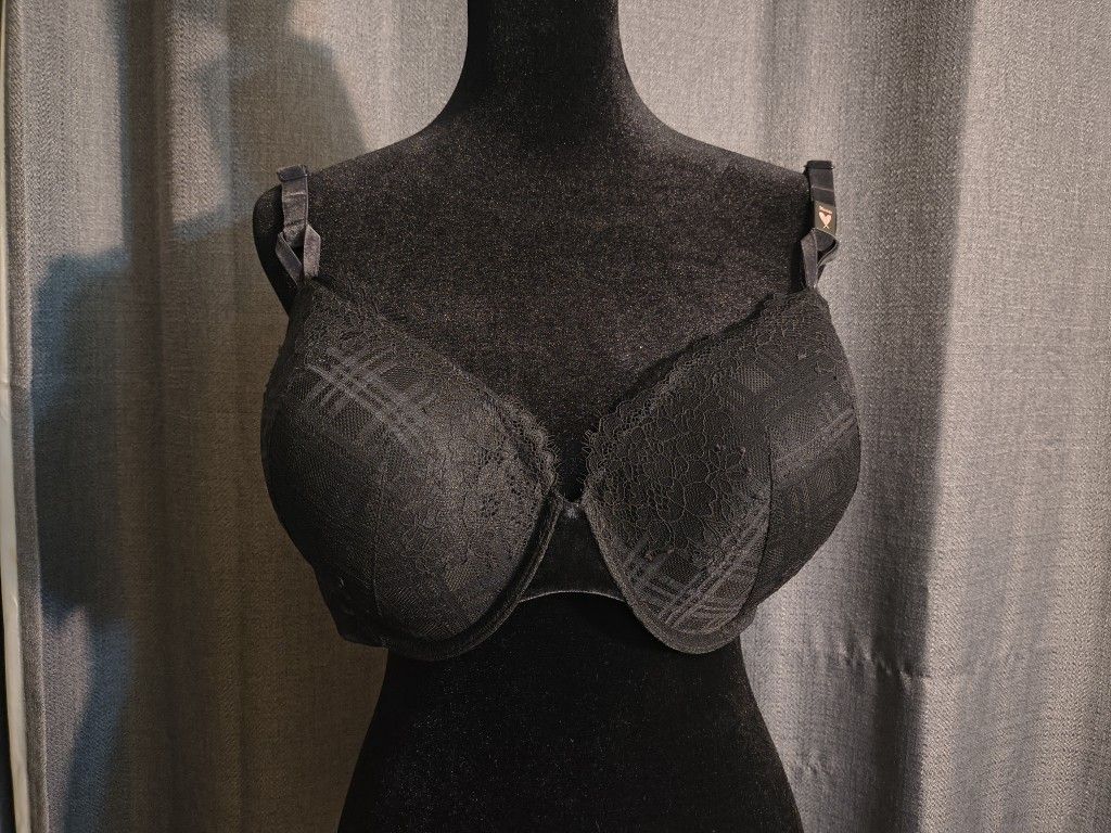 Victoria's Secret Velvet Strap Bra