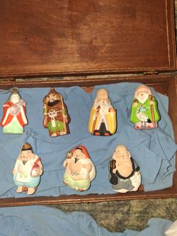 Japanese  vintage complete set of 7 Lucky God's in wood box selling 35 dollars