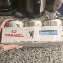 Royal Canin Selected Protein 5.1 Oz Cans, 24-Pack
