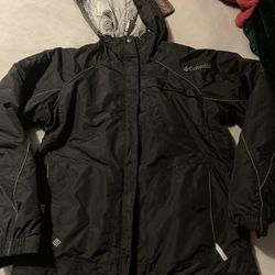 Columbia Woman’s Jacket Size Medium