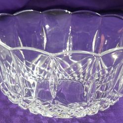 Royal Crystal Rock (RCR) Puccini Opera 7" Clear Lead Crystal Bowl Criss Cross & Vertical Cut APP5