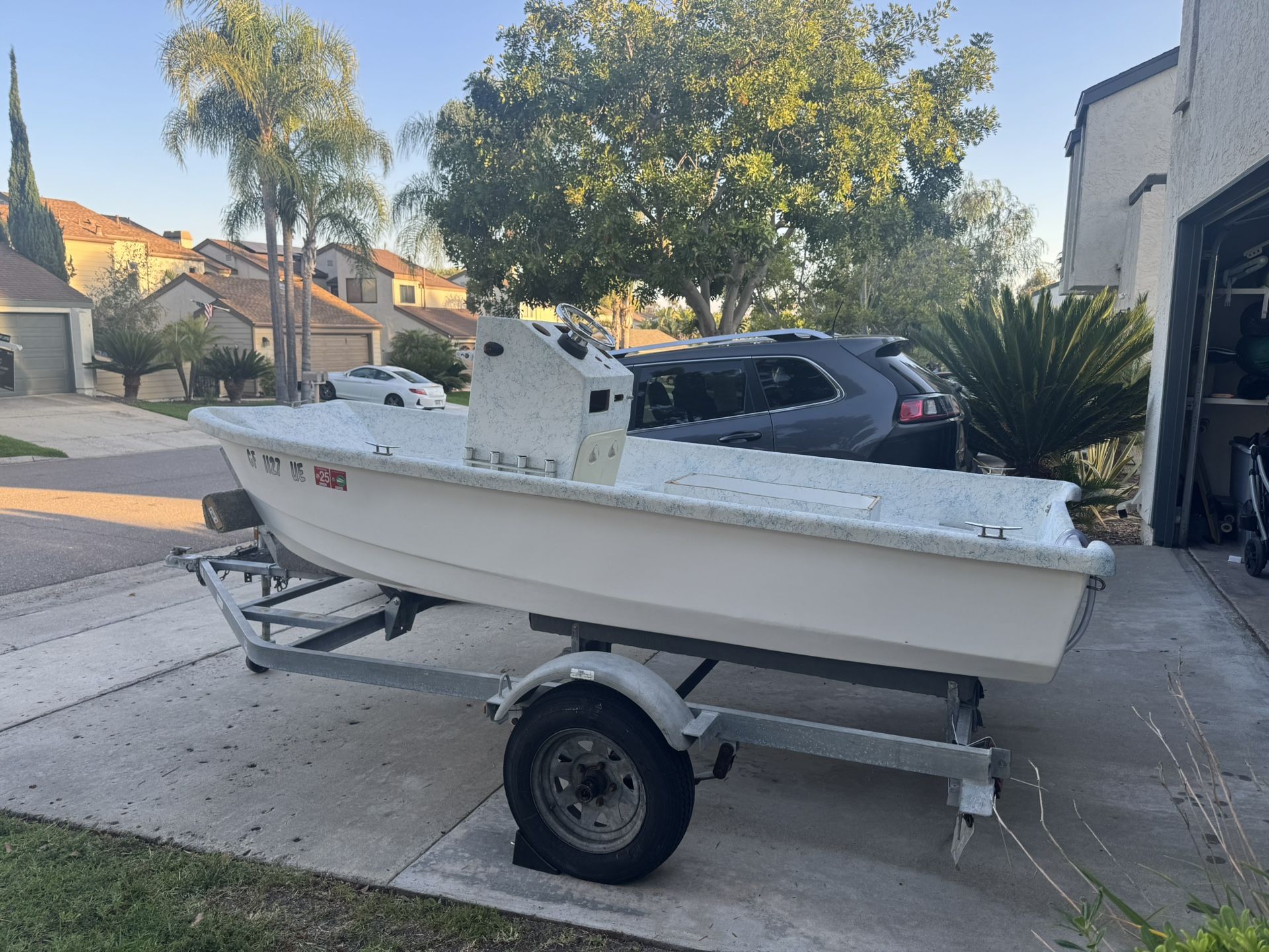 1999 Livingston 12’