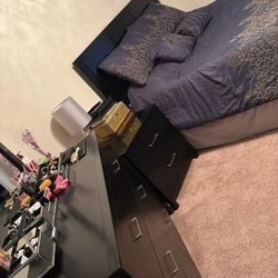 Bedroom Set furniture 
