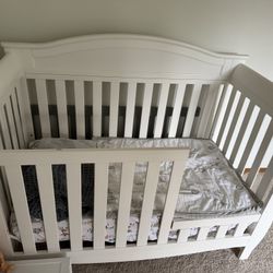 white baby bed