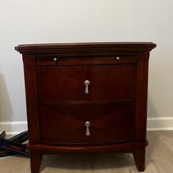 Side Table/ Nightstand 