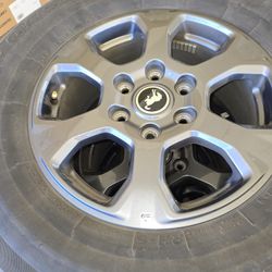 5 NEW Ford Bronco Take-offs - 17" Rims & Bridgestone Dueler A/T TiresUp for sale is a complete set of 5 factory original wheels and tires professional
