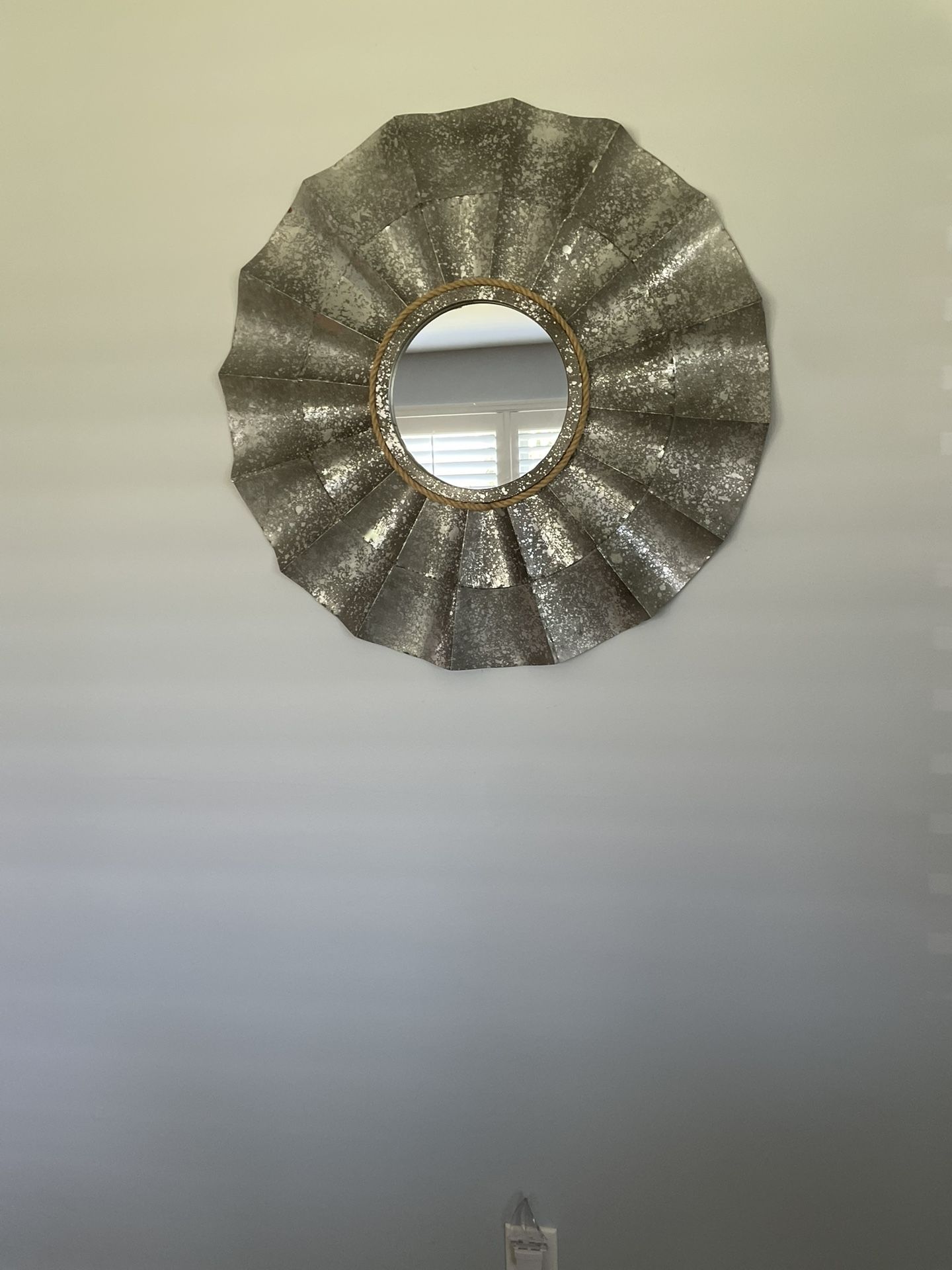 Accent Mirror