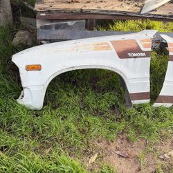 1981 Toyota Pick Up Fenders 