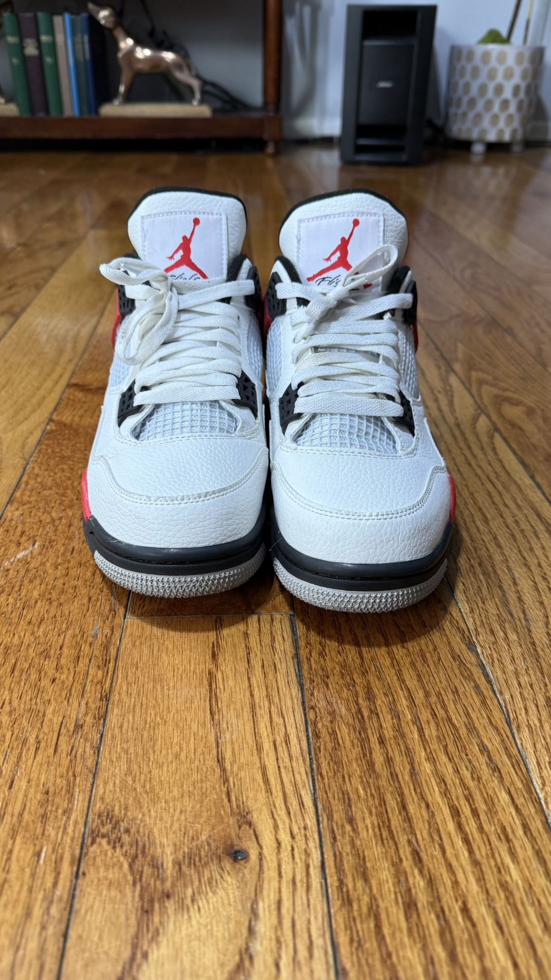 Air Jordan 4 Red cement Size 9.5