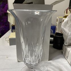 Vera Wang Vase 11”
