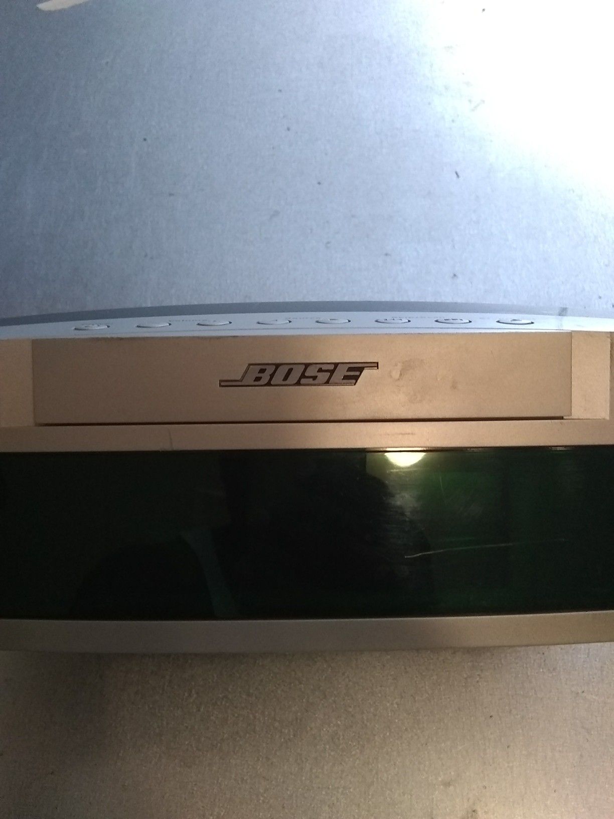 Bose Model AV3-2-1GS Media Center.