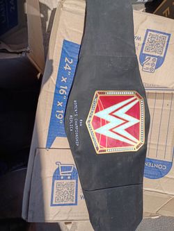 WWE raw women's title