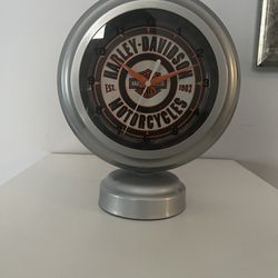 Harley Davidson Table Top/Mantle Clock(B.I.B.)