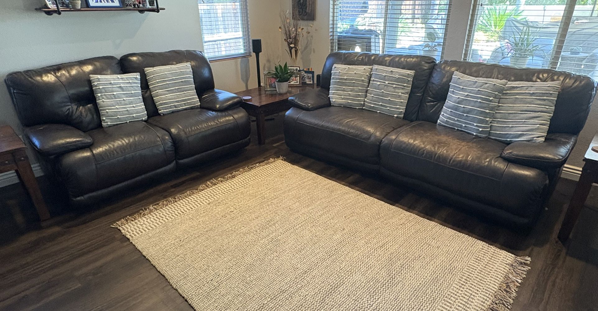 Leather Reclining Sofa and loveseat