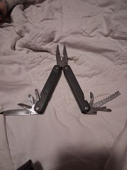 9 in 1 Multi Use Tool Chevy Trucks