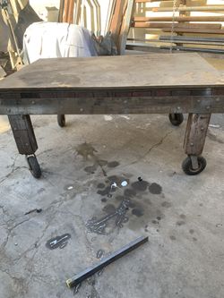 Mesa Rústica De Madera Muy Sólida Antigua Con Ruedas Industrial 