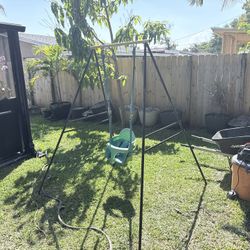 Baby/toddler Swing Set 
