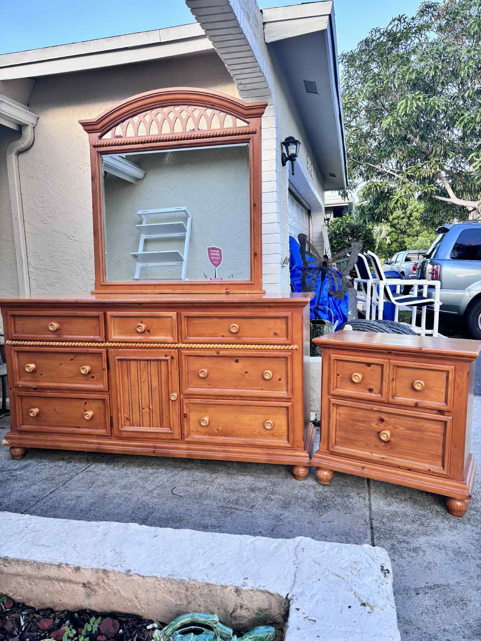 Solid Wood Dresser With Mirror & Matching Nightstand