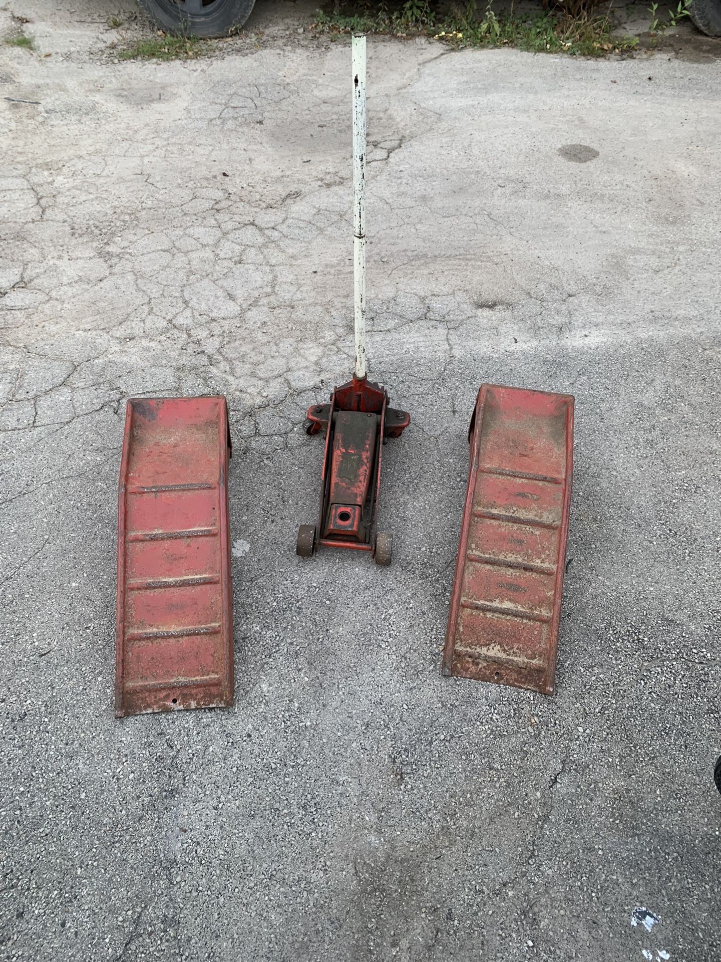 Auto Jack And Ramps