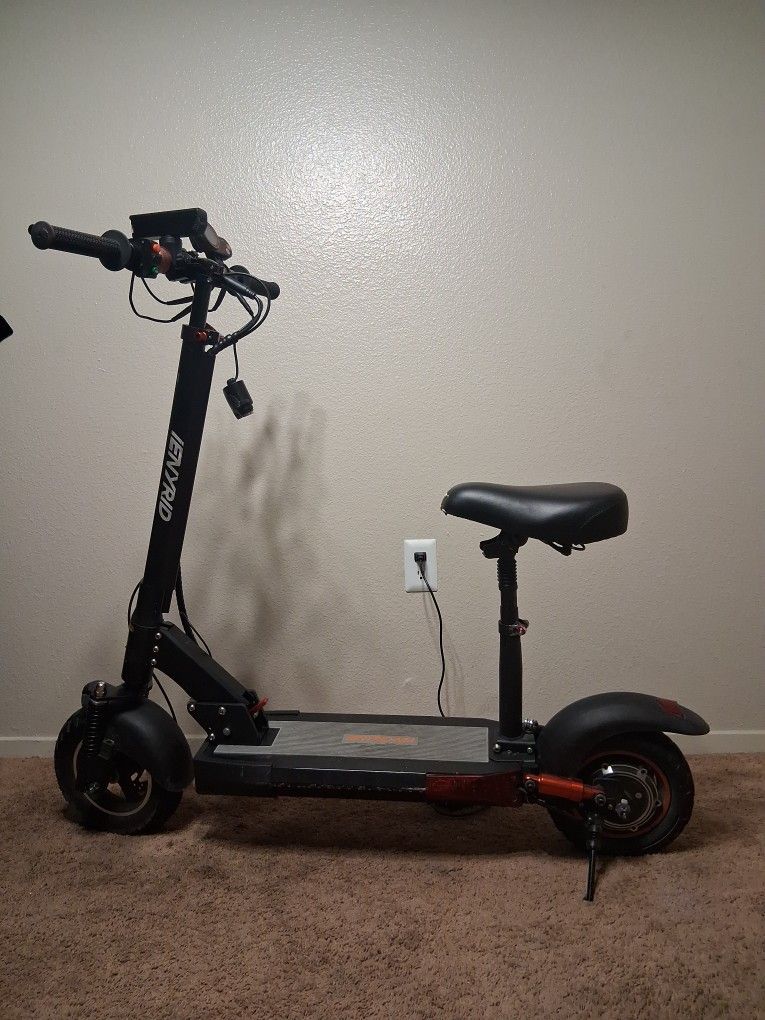 IENYRID M4 E scooter